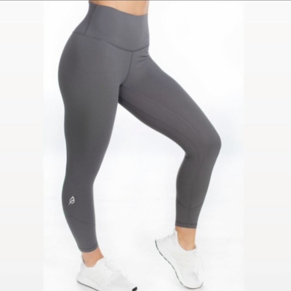 P'tula Alainah II Legging Sharkskin 23" Sz M